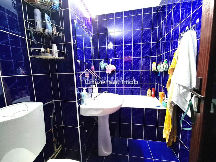 Apartament cu 2 camere decomandate, str. Parang - 6