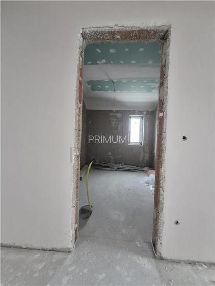 Duplex zona excelenta - finisaje la alegere - spatii generoase - 9