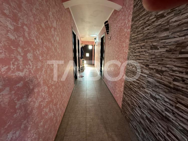 Casa noua 3 camere 300 mp anexe teren liber 1550 mp Margineni - 15