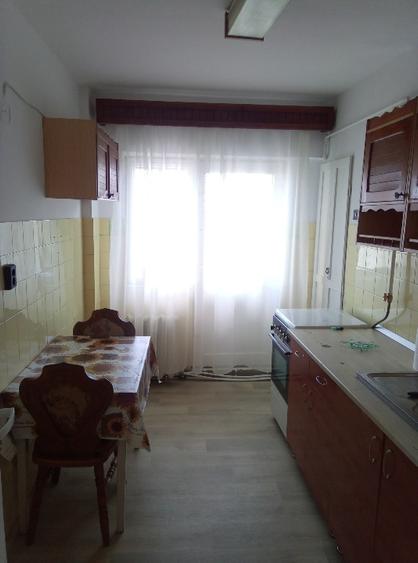 Chirie apartament cu 2 camere  - 4