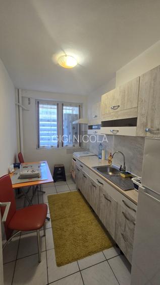 STEFAN CEL MARE, stradal, 2 camere, 6/10, mobilate+utilate, 420 euro - 10