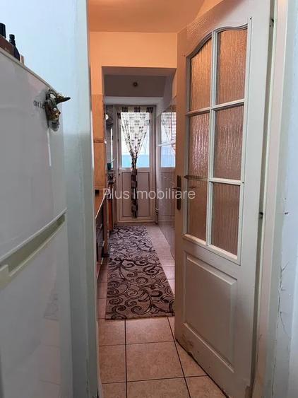 APARTAMENT 2 CAMERE, SEMIDECOMANDAT, BLOC FARA RISC - 3