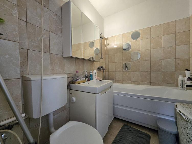 Apartament cu 3 camere de vânzare – Tomis Nord