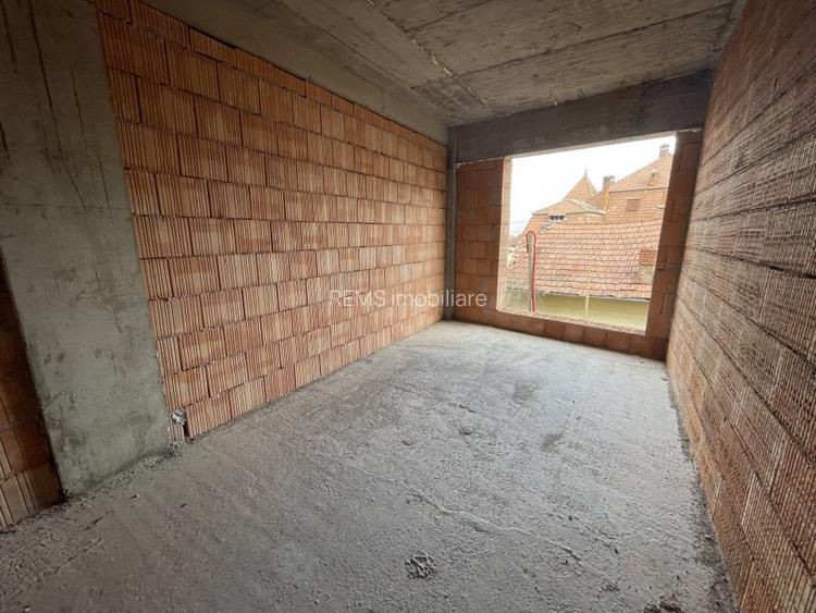 Birou central - zona Teatrului National, constructie noua - 2