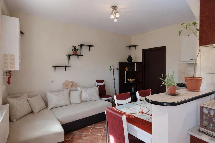 De vânzare apartament 1 cameră la curte zona semicentrală