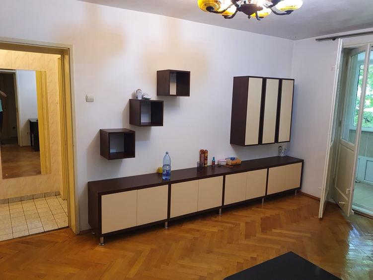 Apartament 2 camere de închiriat Str. Nițu Vasile