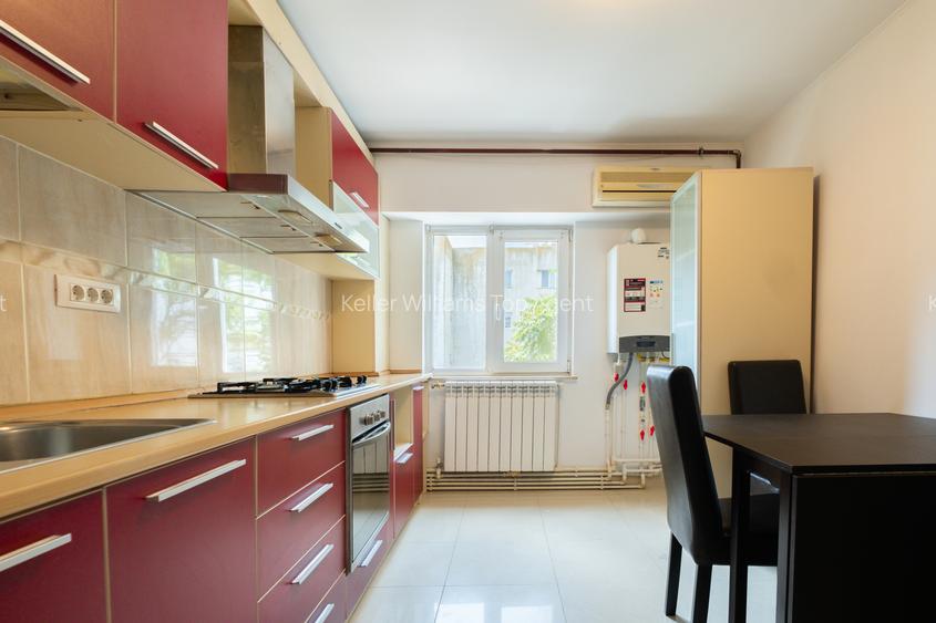 Apartament cu 3 situat pe strada Mircea cel Bătrân - 4