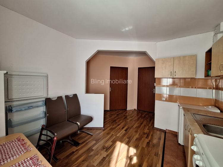 Apartament decomandat, etajul 1, zona KIK - 7