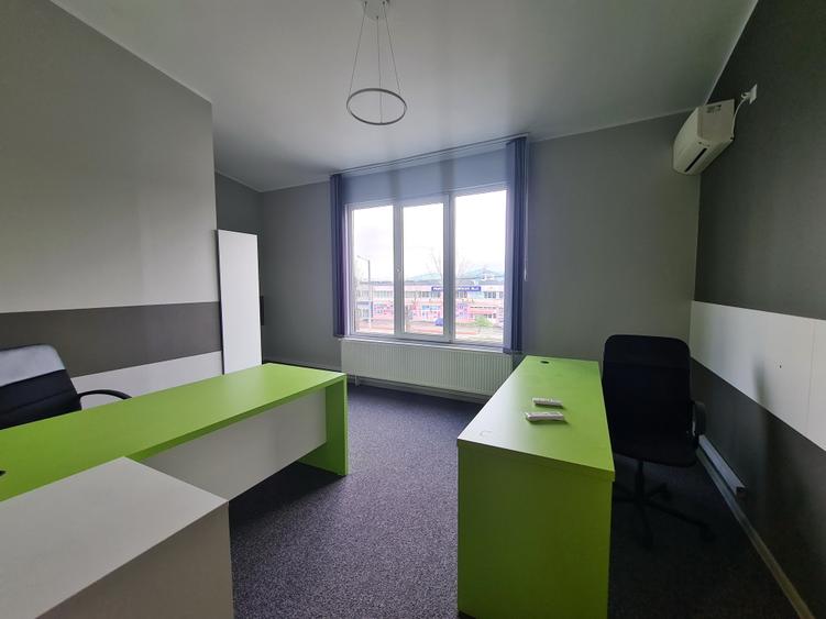 Spatiu birouri renovat, luminos, locuri de parcare, Tatarasi Aurel Vlaicu