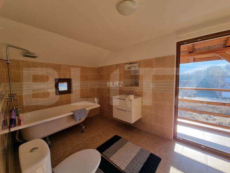 Casa individuala, 195 mp, 6300 mp teren, zona Jucu - 8