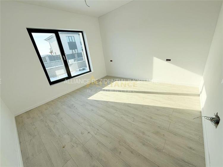 Casa Individuala / 3 Camere / 2 Bai / Teren 375 mp - 11