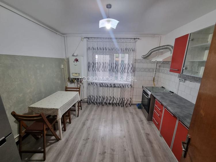 Bratianu sr uri-apartament 3 camere decomandat 80 mp - 4