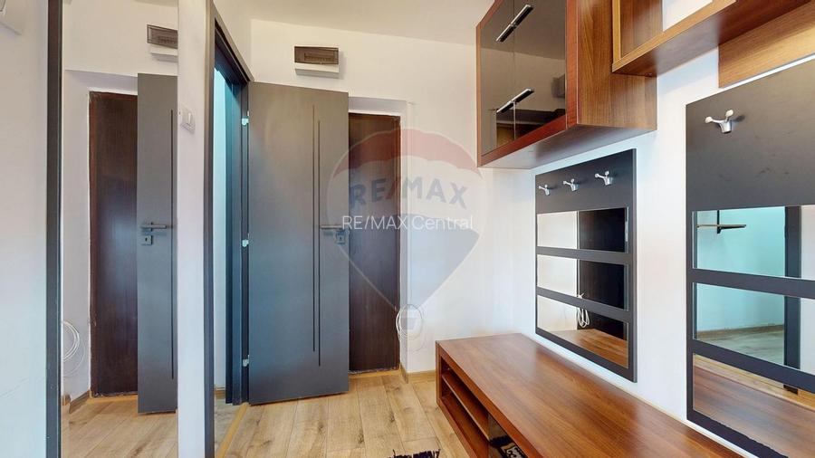 Apartament 3 camere - Centrul Civic, lângă Camera de Comerț - 9