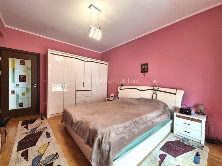 Tractoru, zonă liniștită de case, apartament spațios 3 camere cu garaj - 16