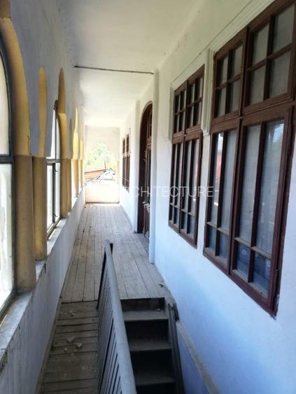 BEZDEAD - Conac 350 mp + 4800 mp teren - 6