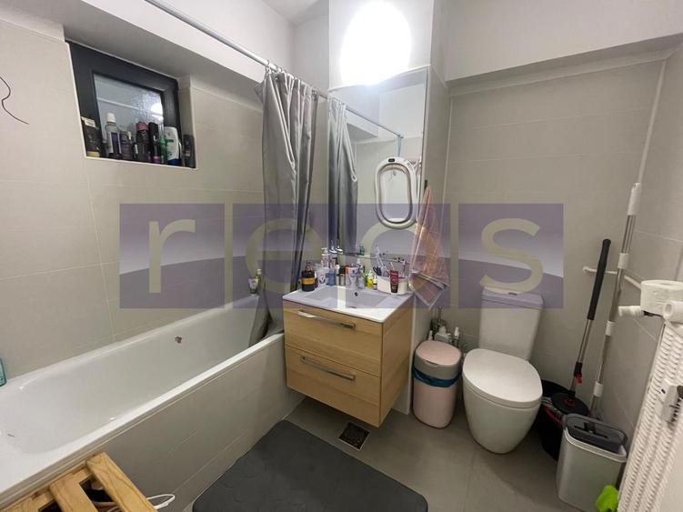 VANZARE APARTAMENT 3 CAMERE RENOVAT DECOMANDAT 90MP UNIRII RADU VODA - 12