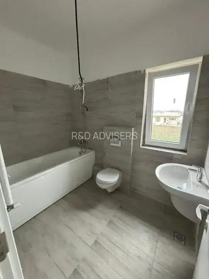 Vila 4 Camere P+1De Vanzare | Individuala  Complex Rezidential | Curte - 12