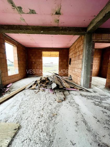 Casă P+M la roșu de vânzare în Cihei – Grigorescu II - 4