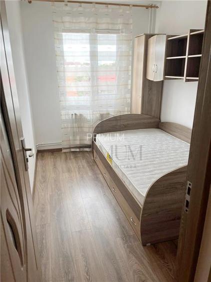 SAGULUI - 3 CAM - CENTRALA PROPRIE - ETAJ INTERMEDIAR - RENOVAT - ZONA LINISTITA - 5