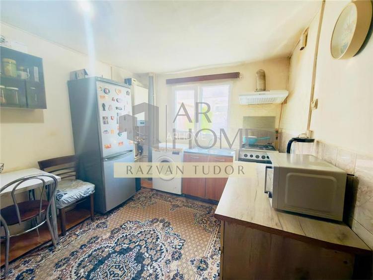 Casa 4 camere , semifinisata , cu beci , Ploiesti ,zona centrala - 6