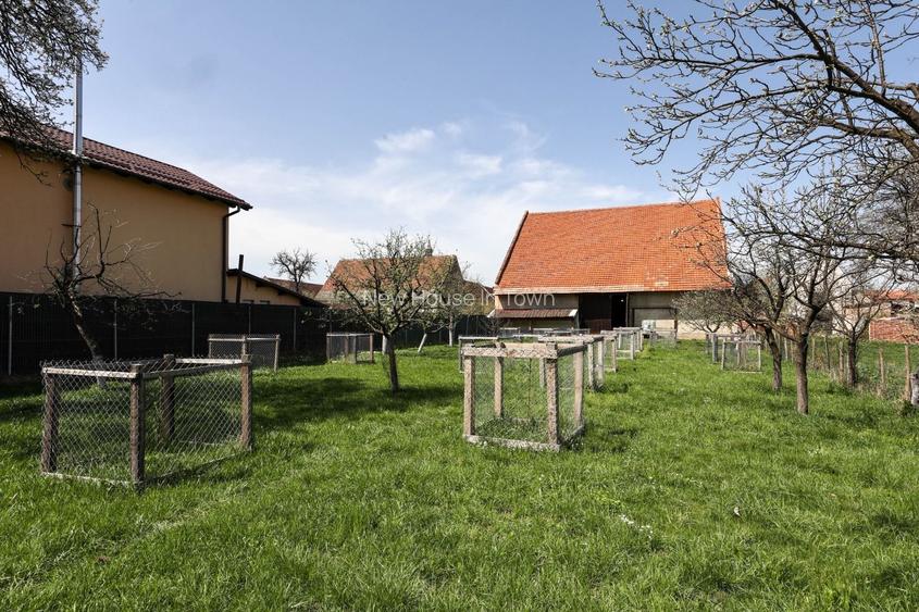 Casă Săsească Autentică cu Șură Impresionantă în Cristian – Teren 2729mp - 10