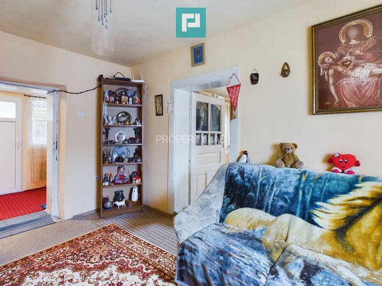 Casă cu teren generos, Turnu - 11