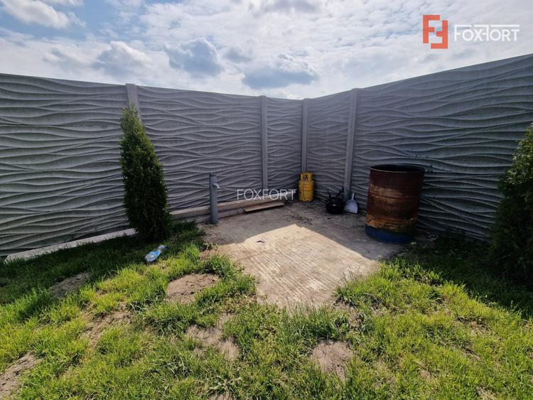 Duplex de vanzare cu 3 camere si teren de 309 mp - Recas - 12