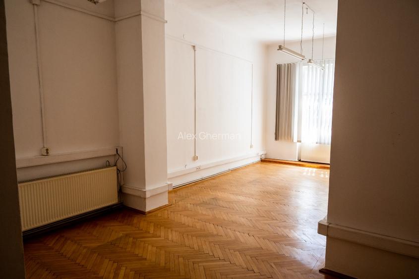 Proprietar inchiriez apartament in Centru - 4