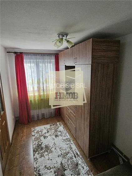 Aparatment 3 camere cu balcon et 3  Tiglari - 2