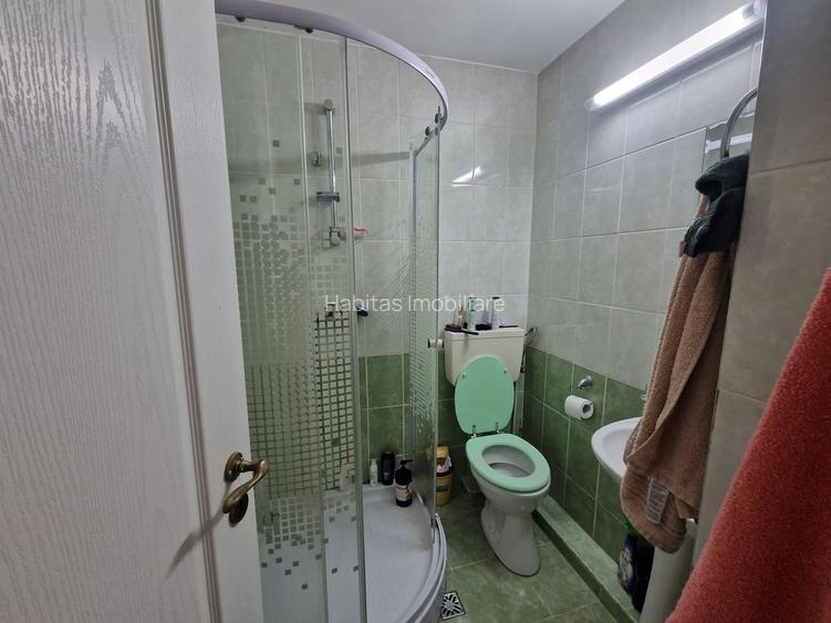 Apartament 3 camere decomandate de inchiriat, zona str N Titulescu - 18
