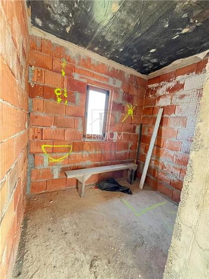 Sacalaz - Zona excelenta - Duplex spatios - 5 camere - P+1 - Locuri de parcare i - 14