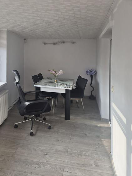 PROPRIETATE VERSATILA, complet renovată– 220 m² utili + 130 m² curte privată - 13