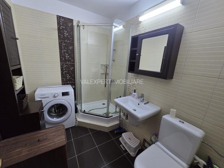 Metrou P-ta Muncii,2 cam,dec,supraf.60mp,mob/utilat,prima inchiriere. - 4