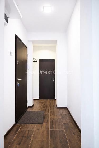 Armenească – 4 camere – imobil interbelic – et. 4/5 cu lift – S.tot peste 100 mp - 4