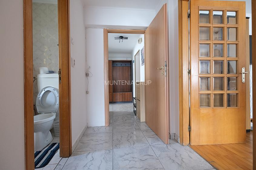 Cal. CALARASILOR, apartament 2 camere decomandate, mobilate si utilate, etaj 6/8 - 8