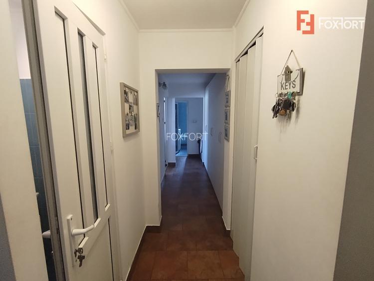 Apartament cu 3 camere de vanzare in zona Soarelui - 13
