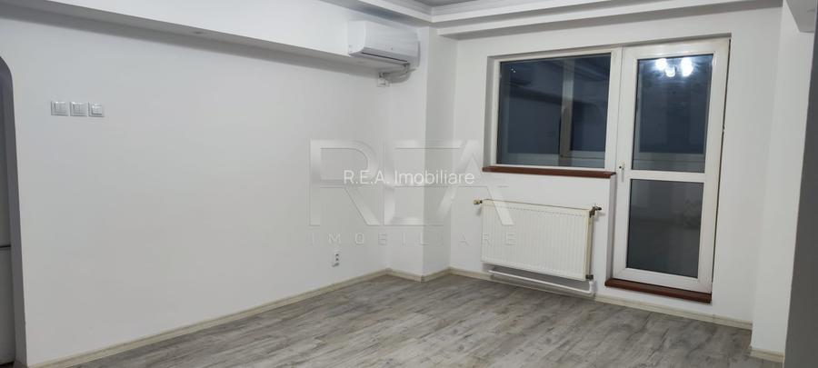 2 camere Vitan decomandat, inst. schimb., an 1983 - 3