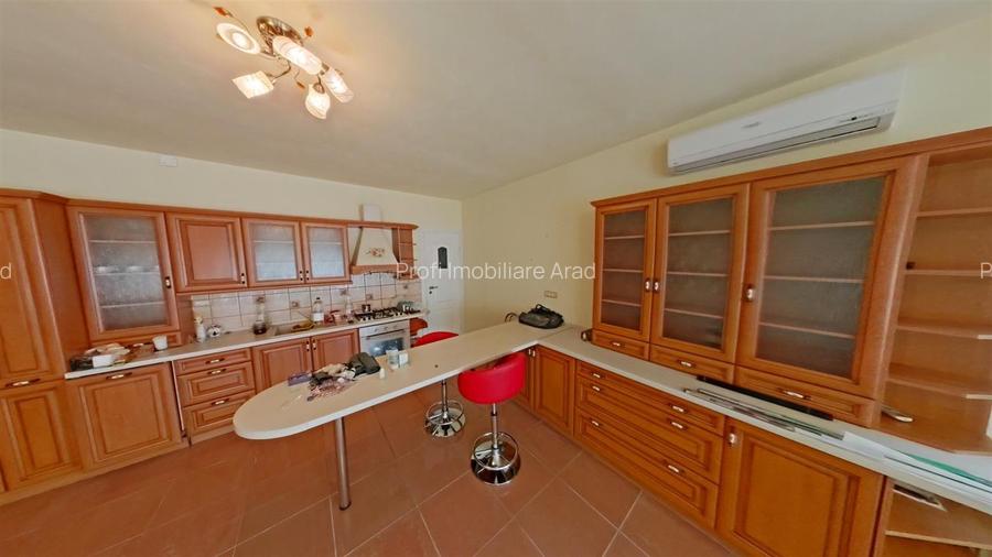 Casa mare si frumoasa cu 5 camere in Gradiste - 9