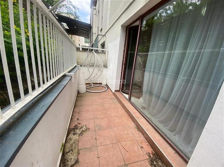 Apartament cu 3 camere de vanzare in zona centrala - 10