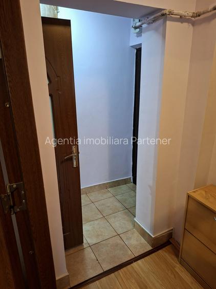 Garsonieră Gavana 3 , Decomandata / mobilată , finisaje medii! - 8