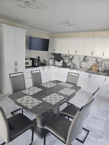 Vila deosebita, mobilata utilata lux, Valu lui Traian! - 12