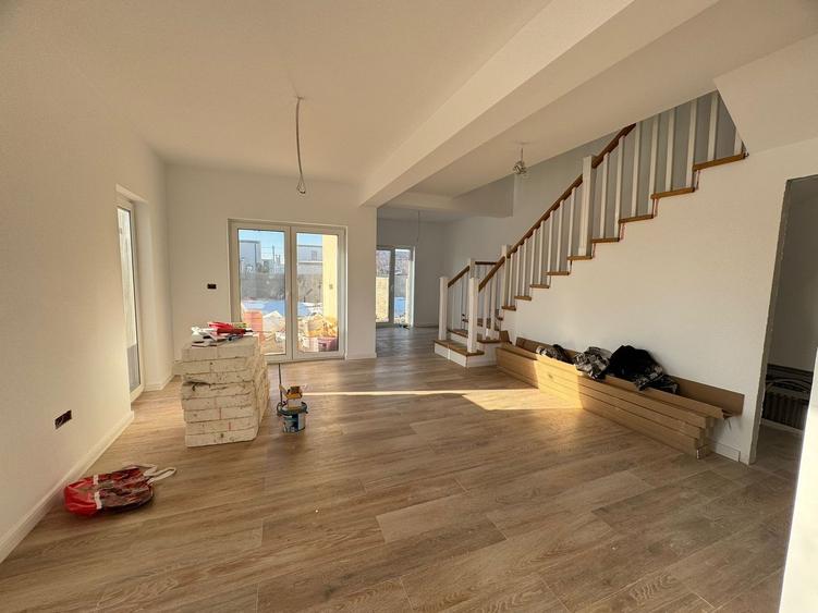 Duplex - Moșnița Nouă, lângă M.City LOCAȚIE EXCELENTĂ! Comision 0