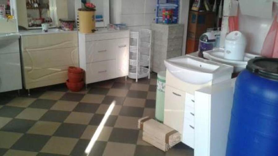 Apartament 3 camere 56 mp - Spatiu Comercial la parter ~ Rosiori de Vede
