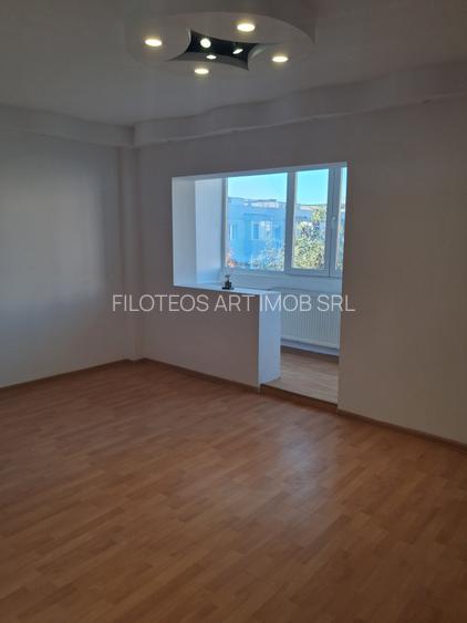 Vanzare Apartament 2 Camere Decomandat Crangasi - 3