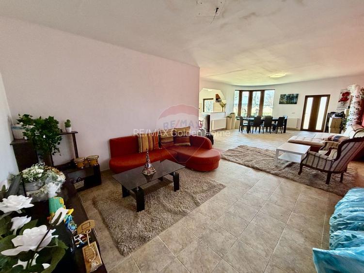 Casă / Vilă cu 5 camere de vânzare Garoafa/Rachitosu - 4