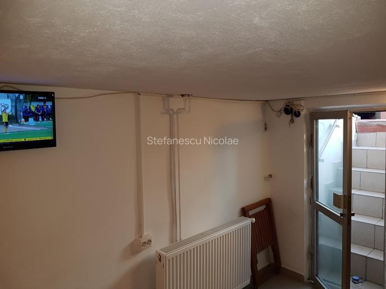 Birou la pret redus, mobilat si finisat modern - 6