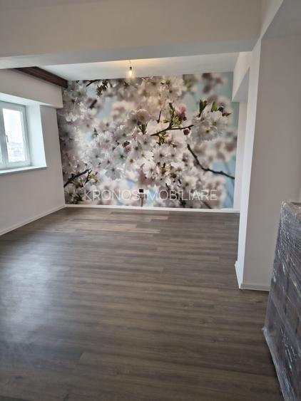 AMFITEATRU  GARSONIERA LIBERA, 36 MP , GAZE LA USA PRET 79000 EURO - 6