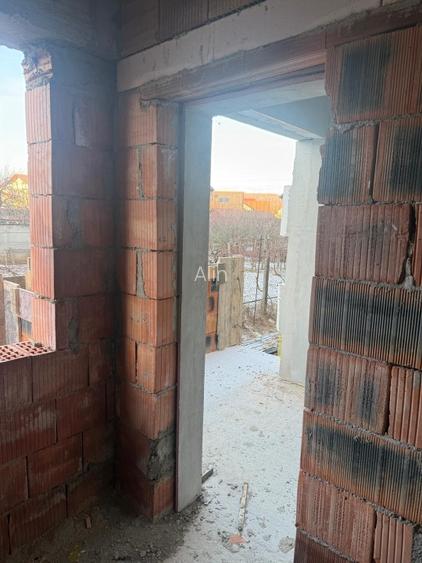 Propietar - Garsonieră de vânzare – 37 mp utili - bloc nou – parter– parcare sub - 12