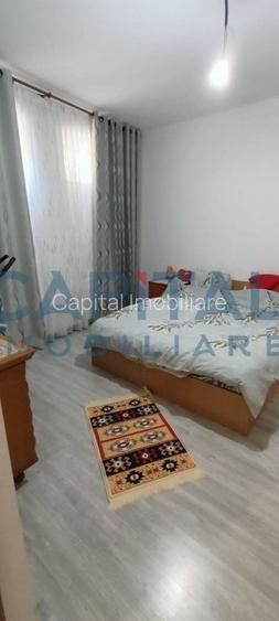 Constructie cu 3 apartamente + teren+ 2 spatii comerciale - 2