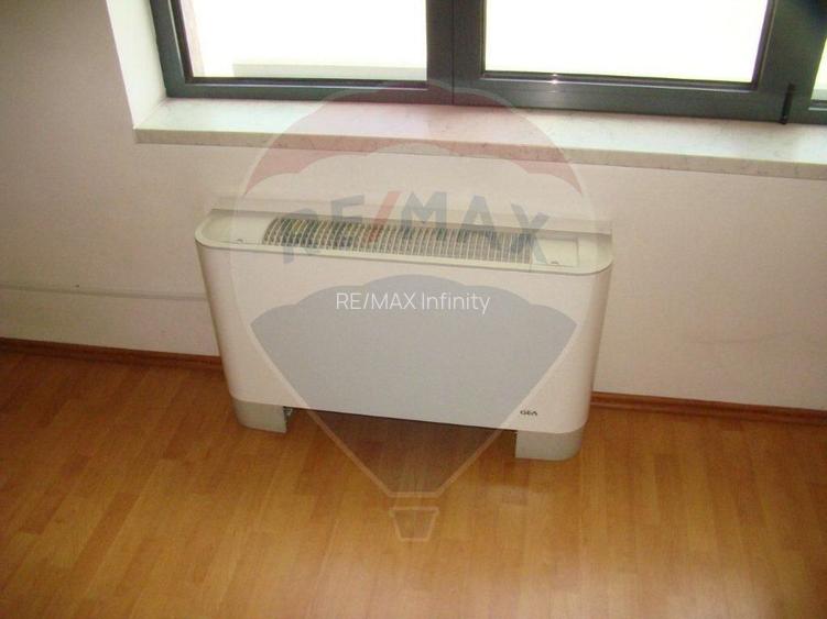 Locatie unica, hala cu zona administrativa, curte generoasa 4000mp - 6